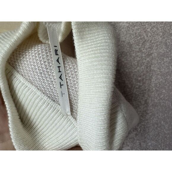 Tahari Mock Neck Sleeveless Sweater Ivory Pink Silver Specks Rayon Blend Medium - Picture 2 of 5